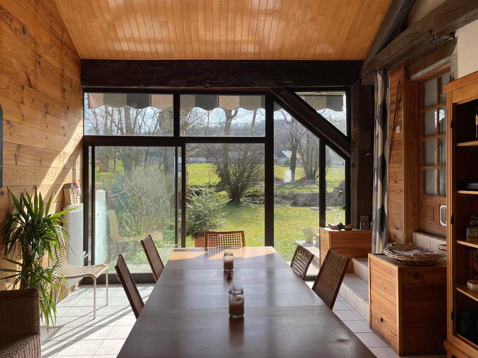 La salle commune-carousel