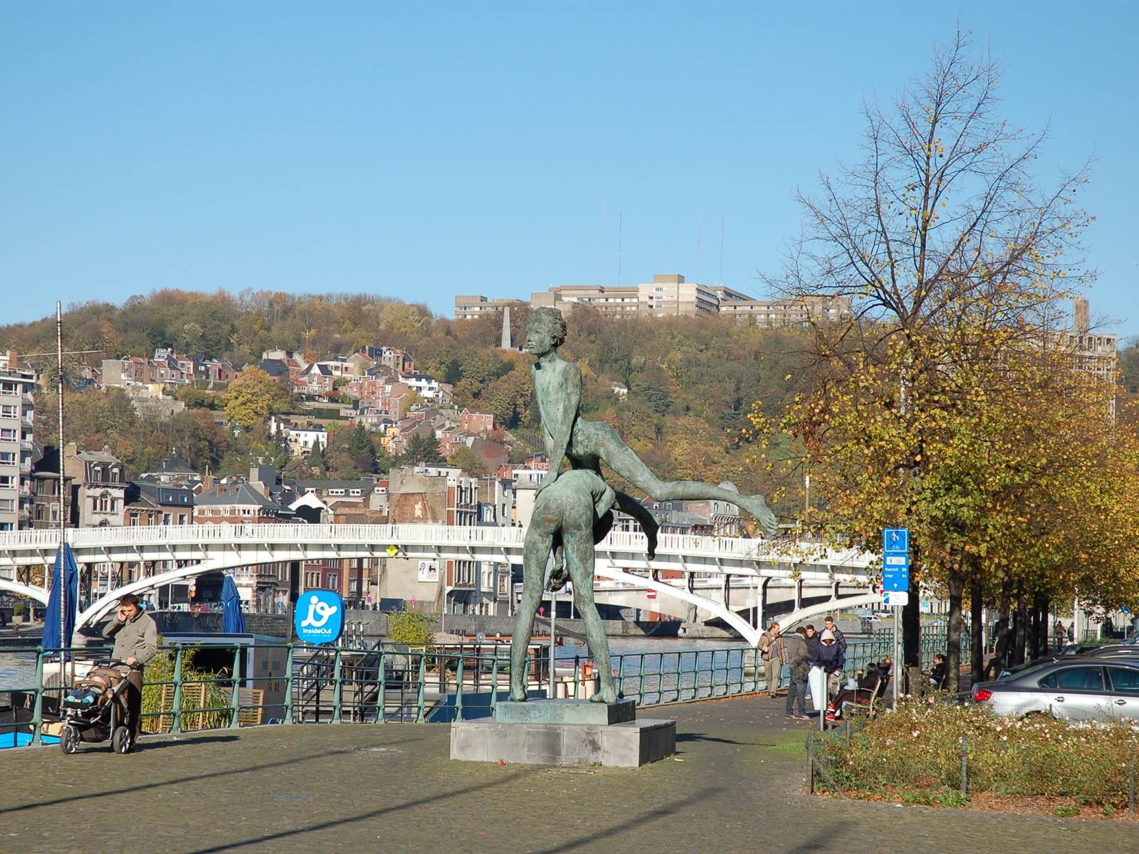 L'envol de la Wallonie, Rene´ Juien-carousel