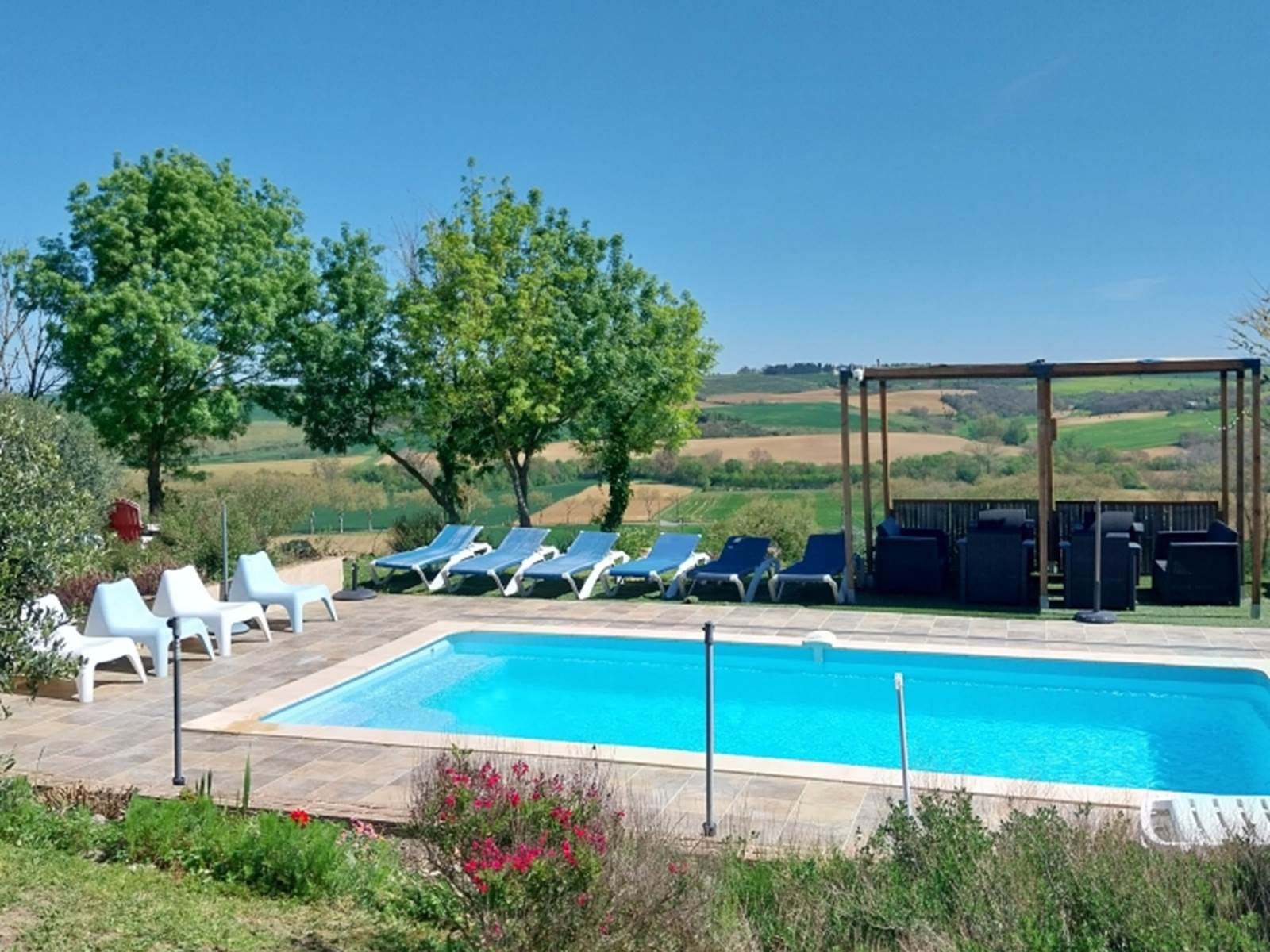vue piscine avril 2026