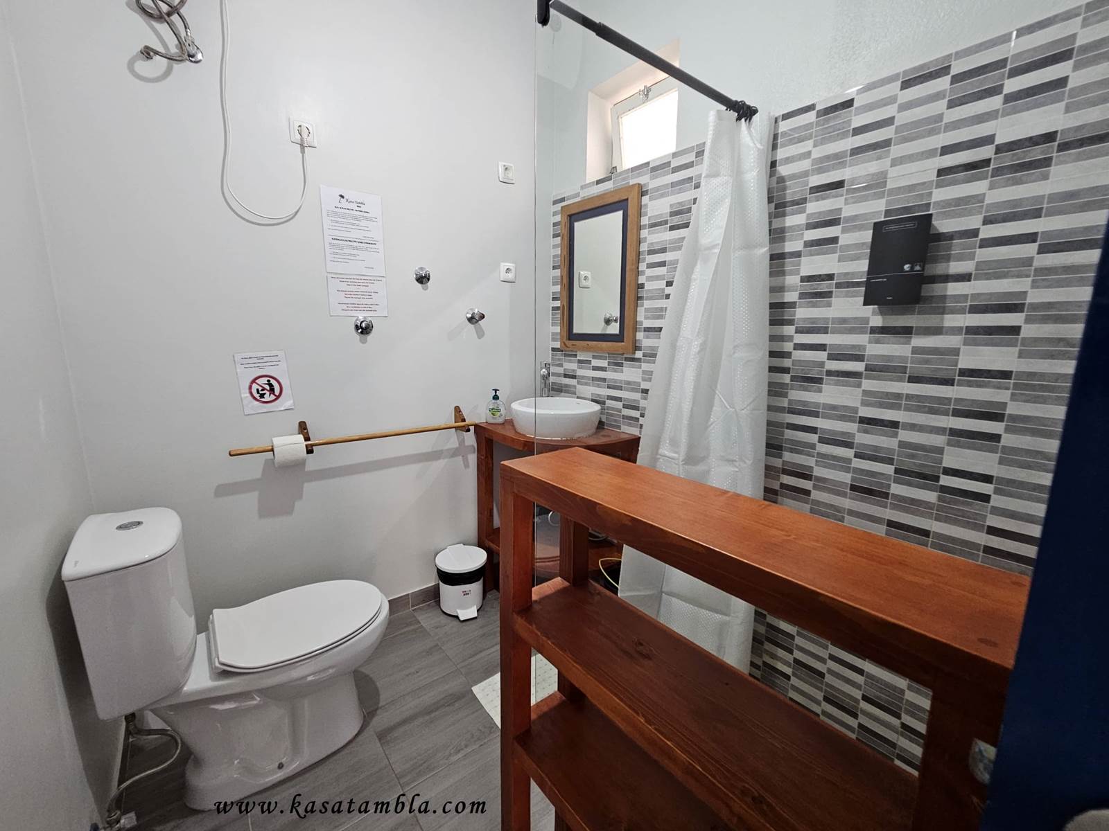 hotel-kasa-tambla_ponta-do-sol_cap-vert-Oceane_salle-de-bain2