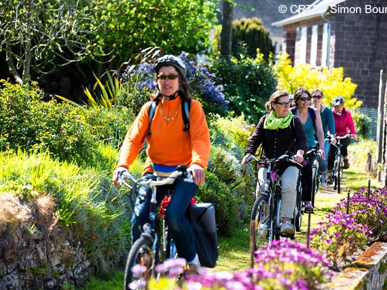 078capfrehel_exp_bret_05_2016_sb-carousel