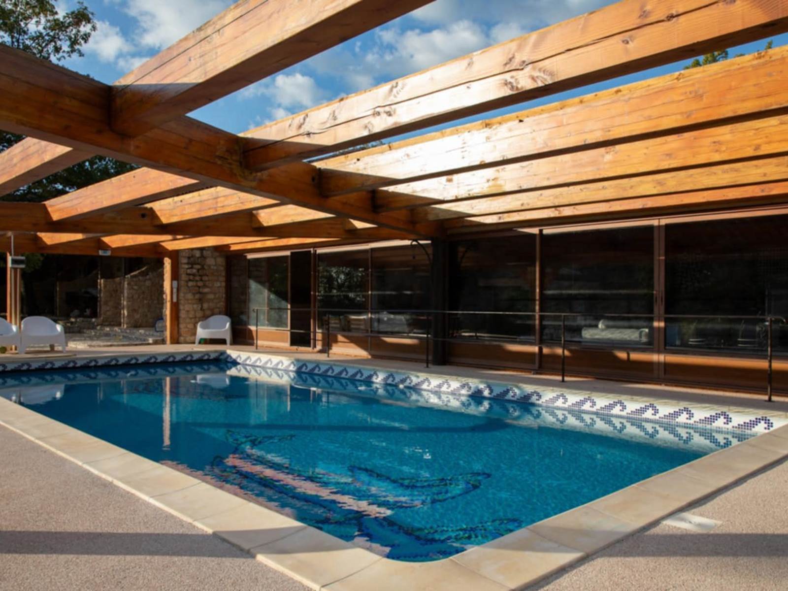 Piscine extérieure chauffée