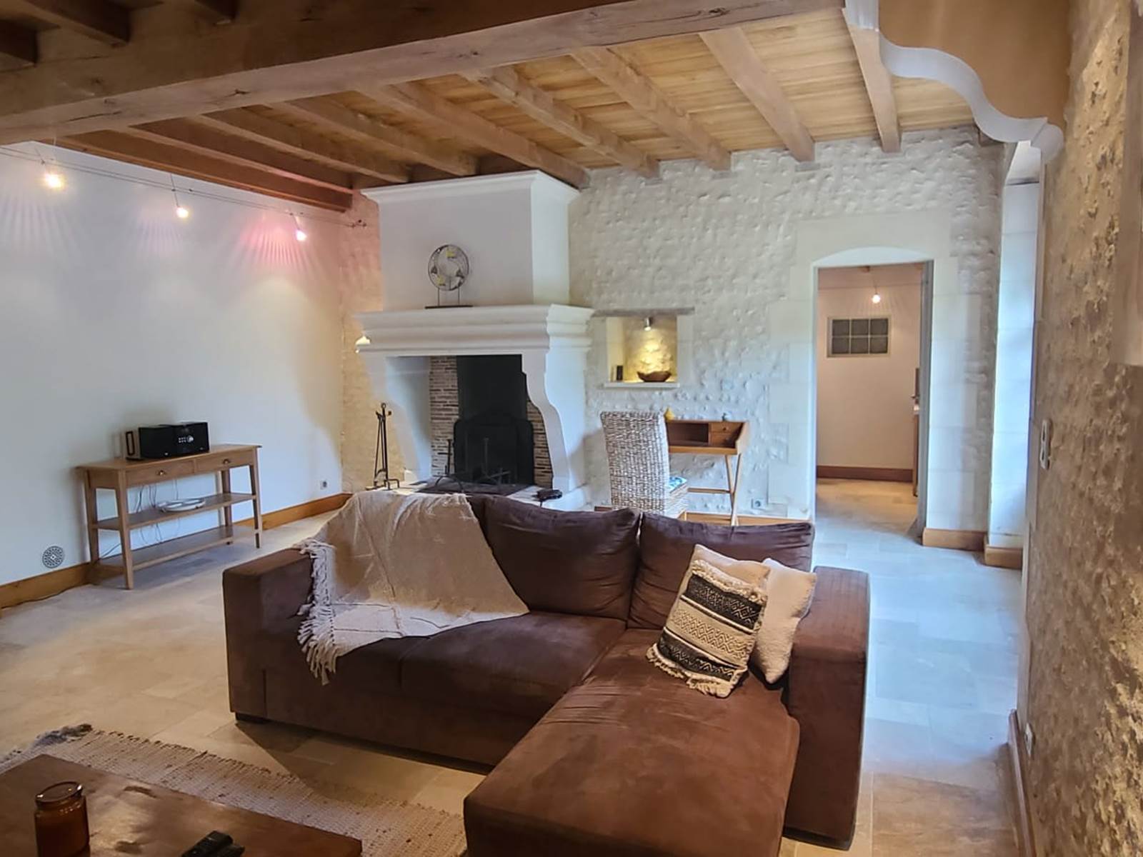 Eucalyptus  intérieur moderne et spacieux-carousel