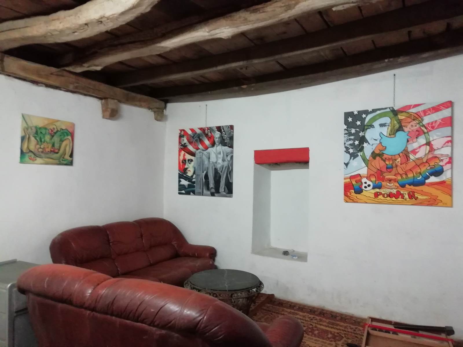 Espace billard dans une grange non chauffée-carousel