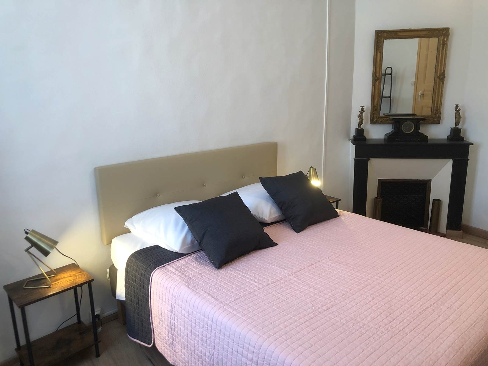 chambre 1 lit en 160 maison St Jacques