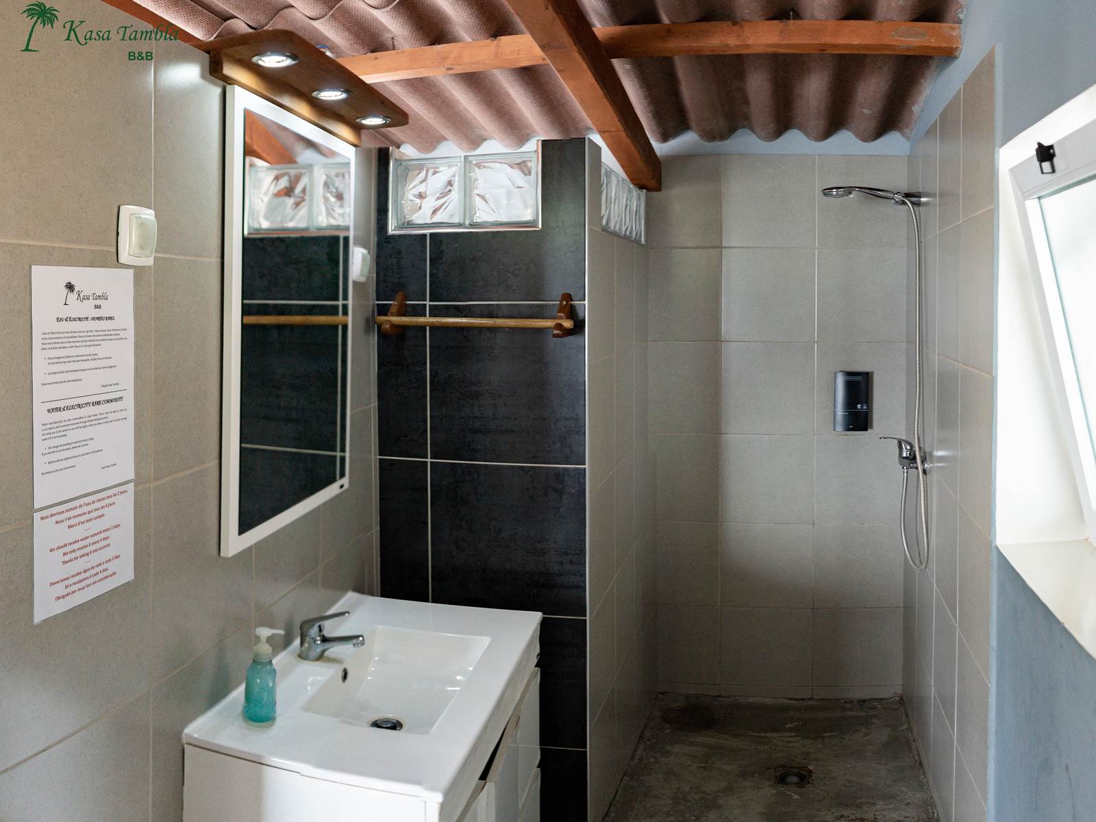 kasa-tambla-hebergement-hotel-ponta-do-sol-santo-antao-vue-mer