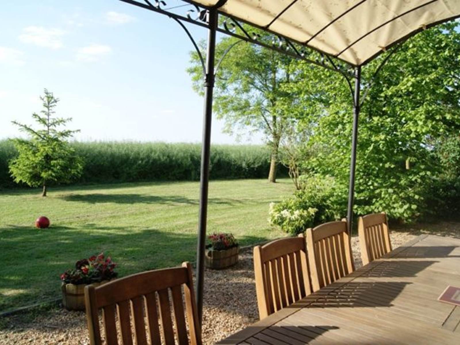 Terrasse-table-d-hotes