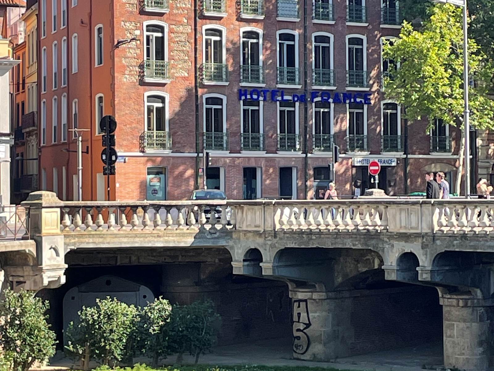 façadejour2-carousel