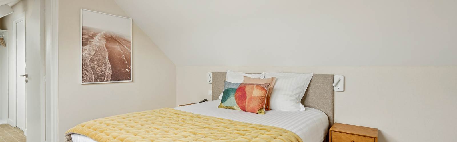 chambre-essentielle-hotel-arradon-golfe-du-morbihan