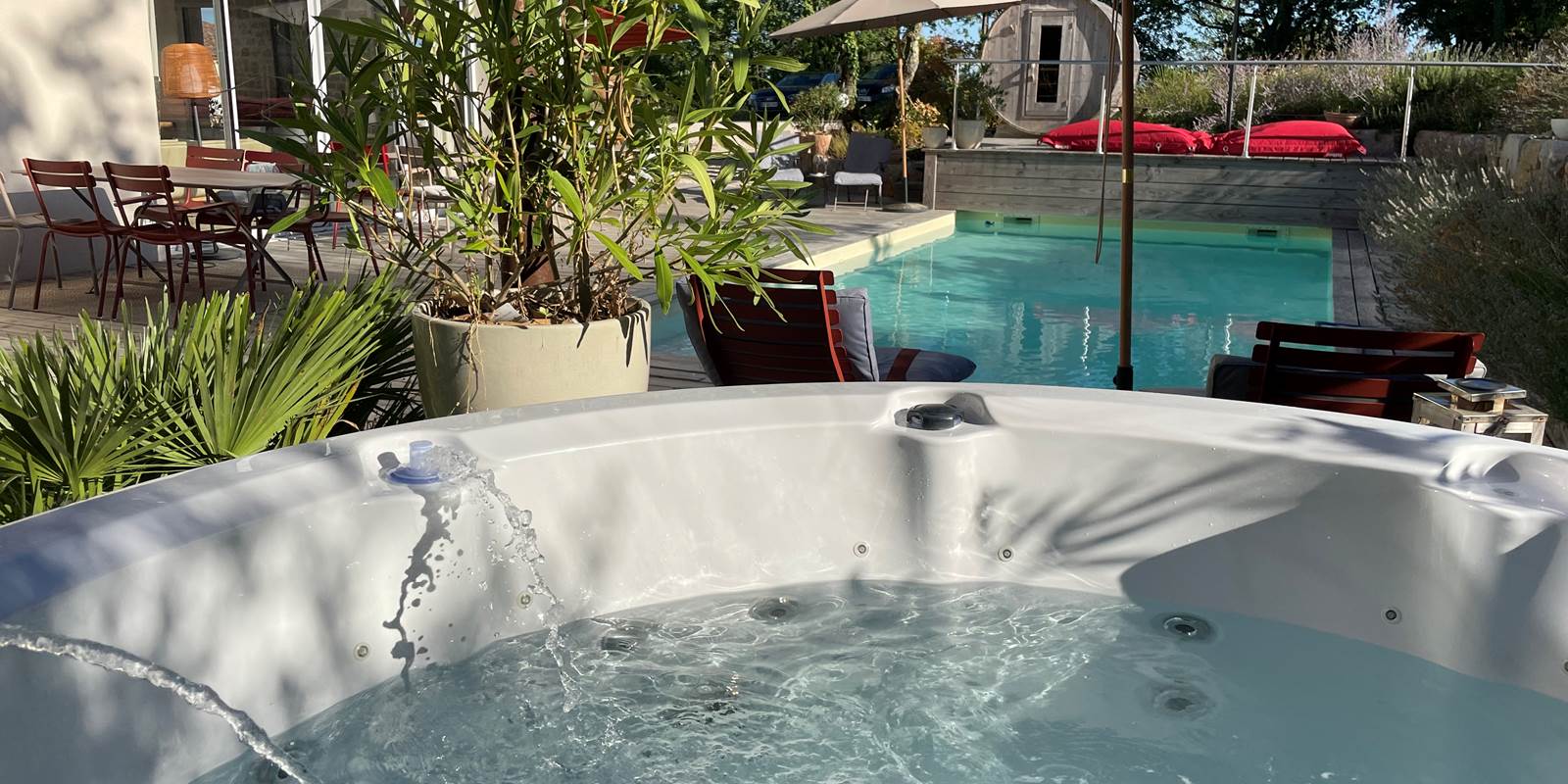 Piscine ou jacuzzi _
