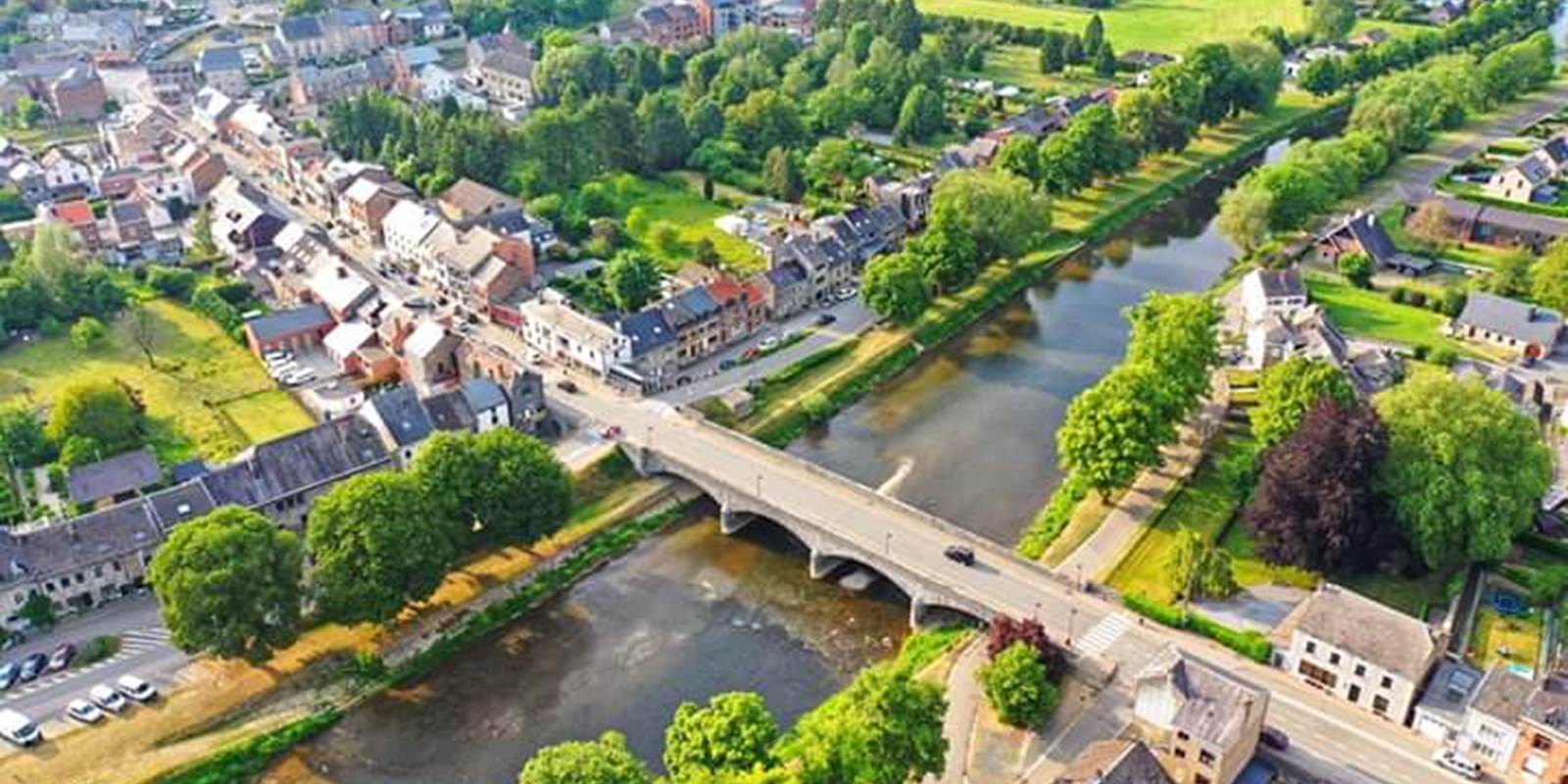 Venant du hameau de Xhignesse, l'entrée de HAMOIR