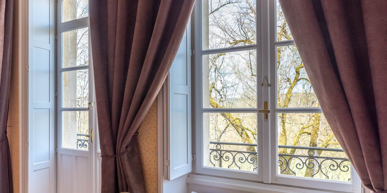 Chambre Jonquille château avec balcon