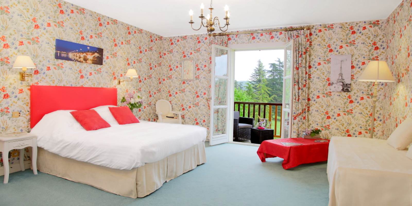 Chambre quadruple gentilhommière Coquelicot 26  Junior suite - vue de l'entrée