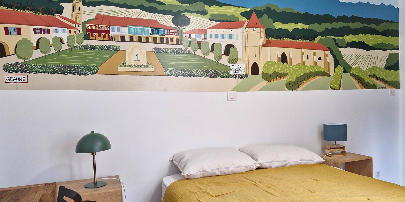 chambre lit et fresque