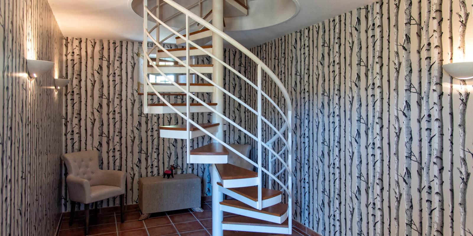 Accès à l'étage des chambres (c) M Dartenset