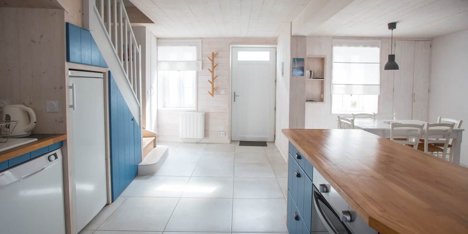 06b5fd53-c0ba-478b-9848-9c4ebade4930