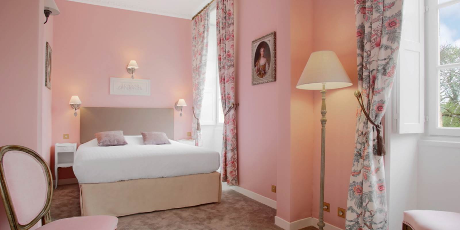 Chambres d'hôtes de charme Rose 5 vue tête de lit