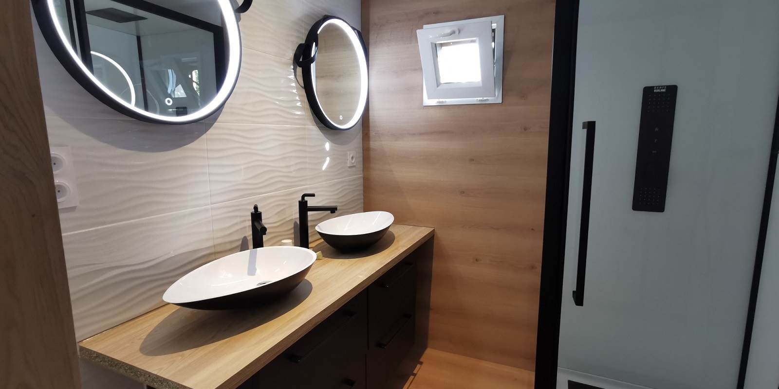 salle d'eau lodge nature chambre d'hôtes maison d'hôtes bien être spa morbihan bretagne séjour détente relaxation repos ressourcement cure ayurvédique méditation