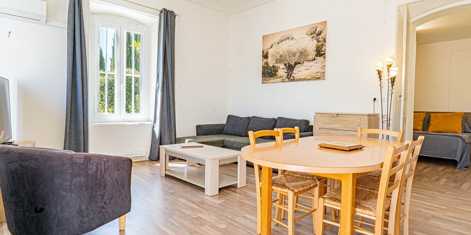 SALON PAPY 2022 04-min