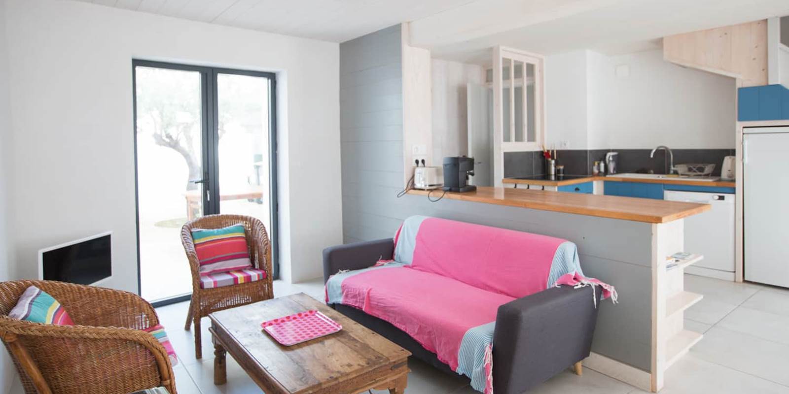 08709eb8-1667-4415-aba6-0008603577e9