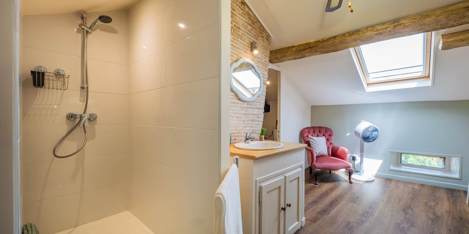 Sage bedroom en suite