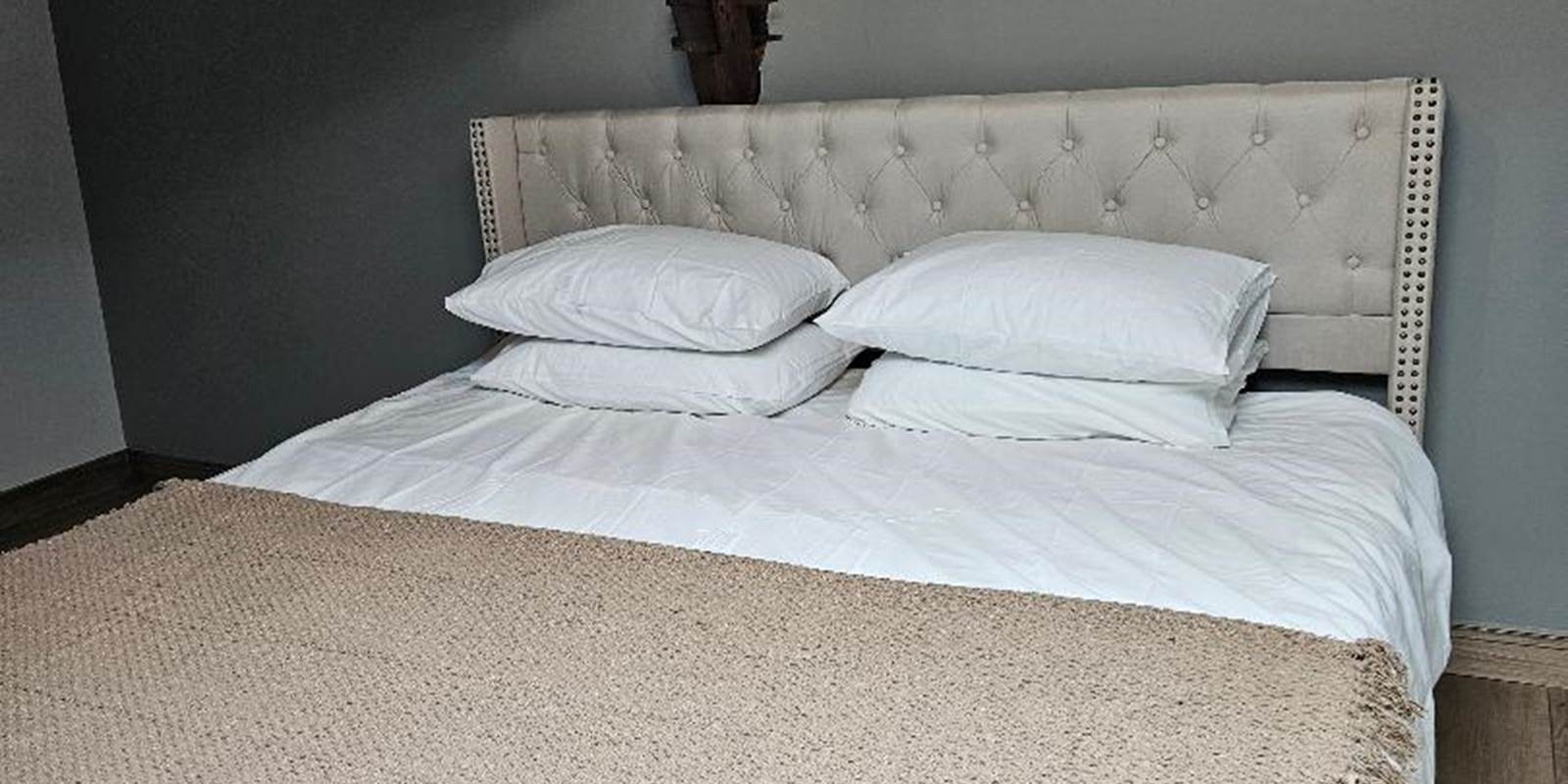 LB 2 Taupe suite