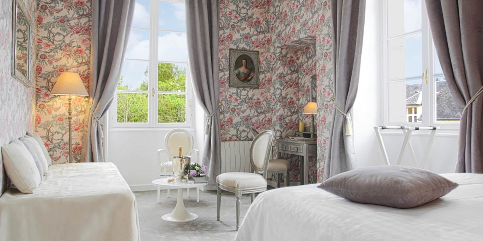 Chambre Pivoine château 3 de 2 à 4 personnes - 1er étage