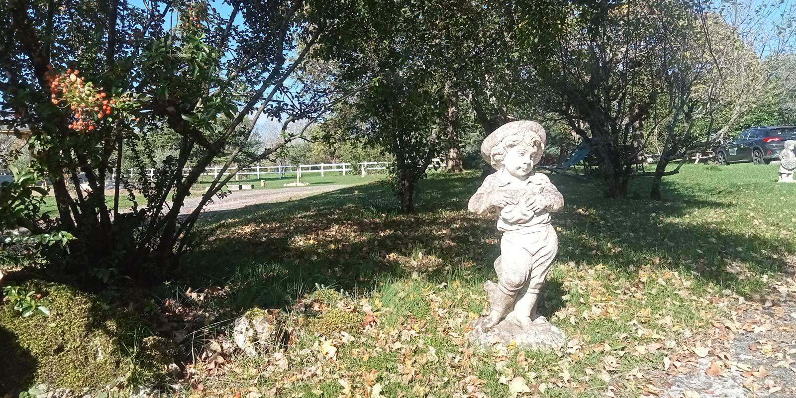 STATUE