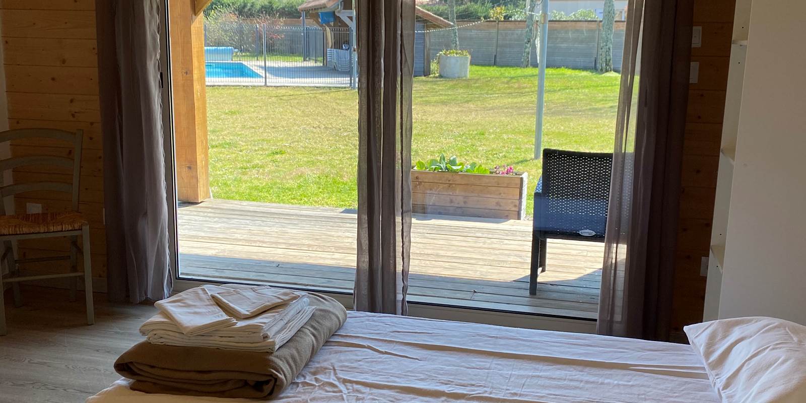 Chambre triple Annexe vue sur piscine