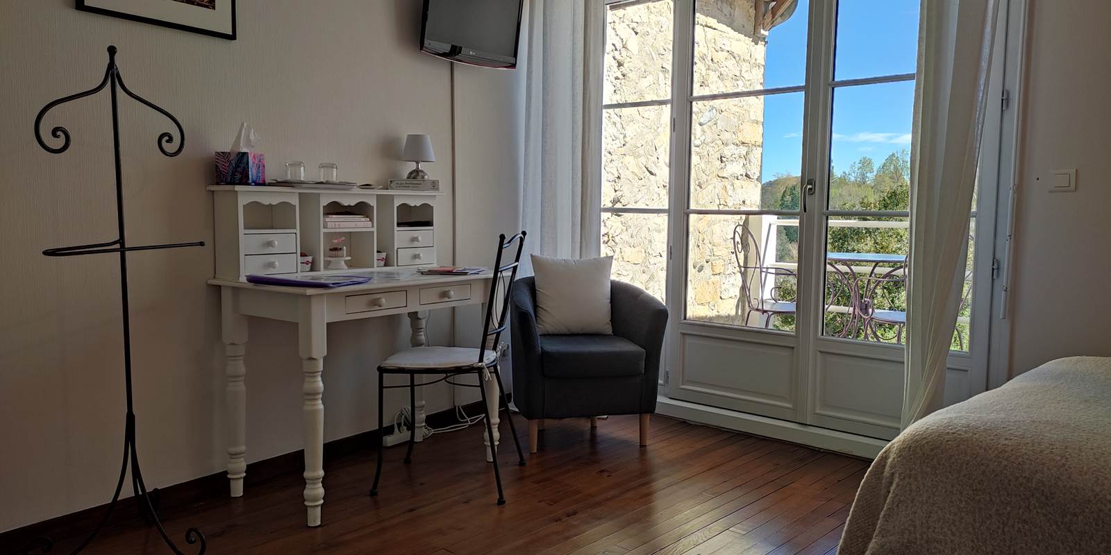 Chambre Ossau - Romantique avec sa terrasse privative donnant sur le jardin