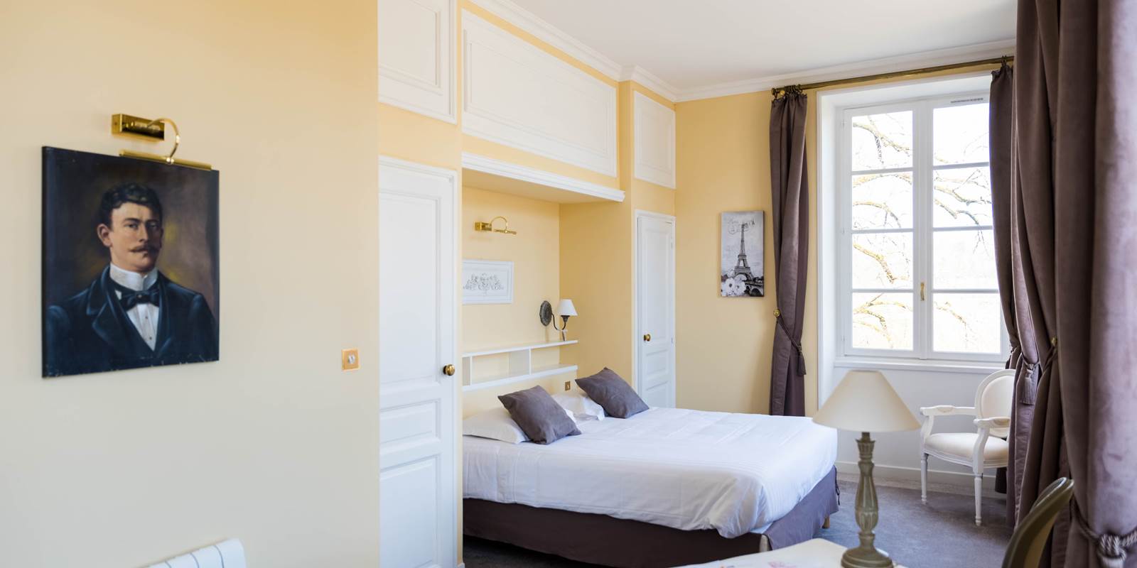 Chambre Jaune triple château