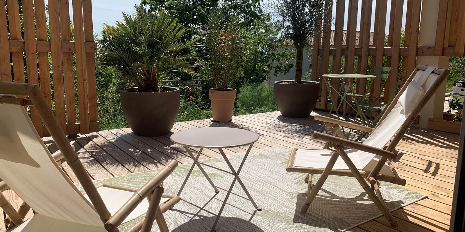 Terrasse privative chambre Romarin