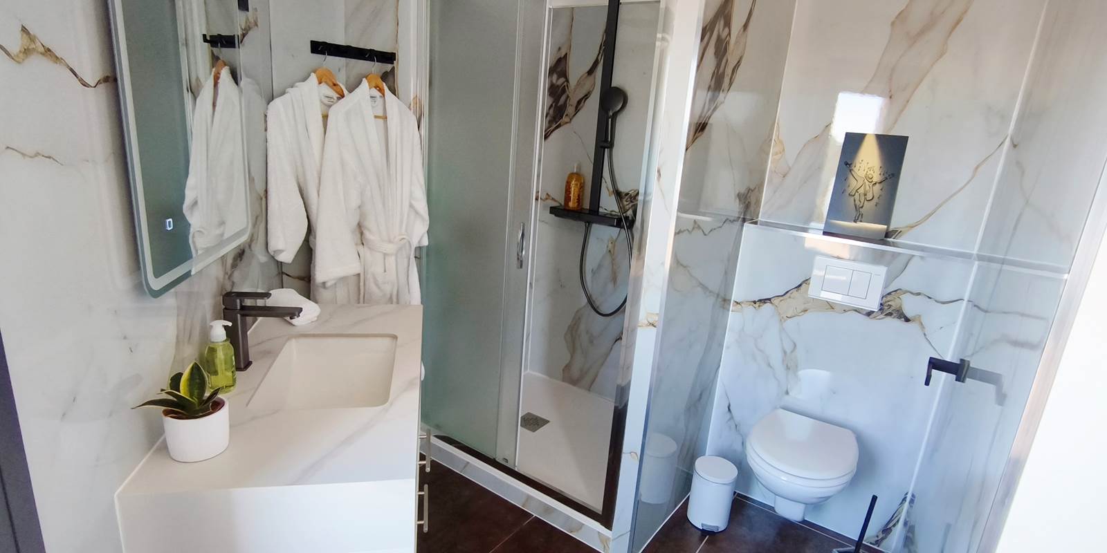 Salle de bain Suite "Gold" moderne et luxe