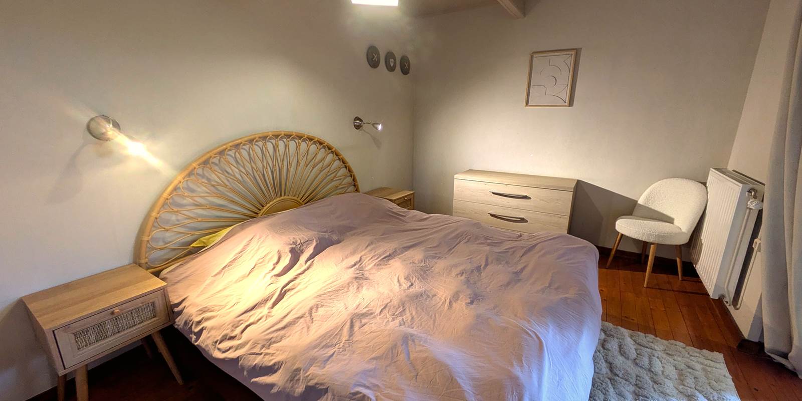 Cozy king size bedroom with warm atmosphere in countryside guest house