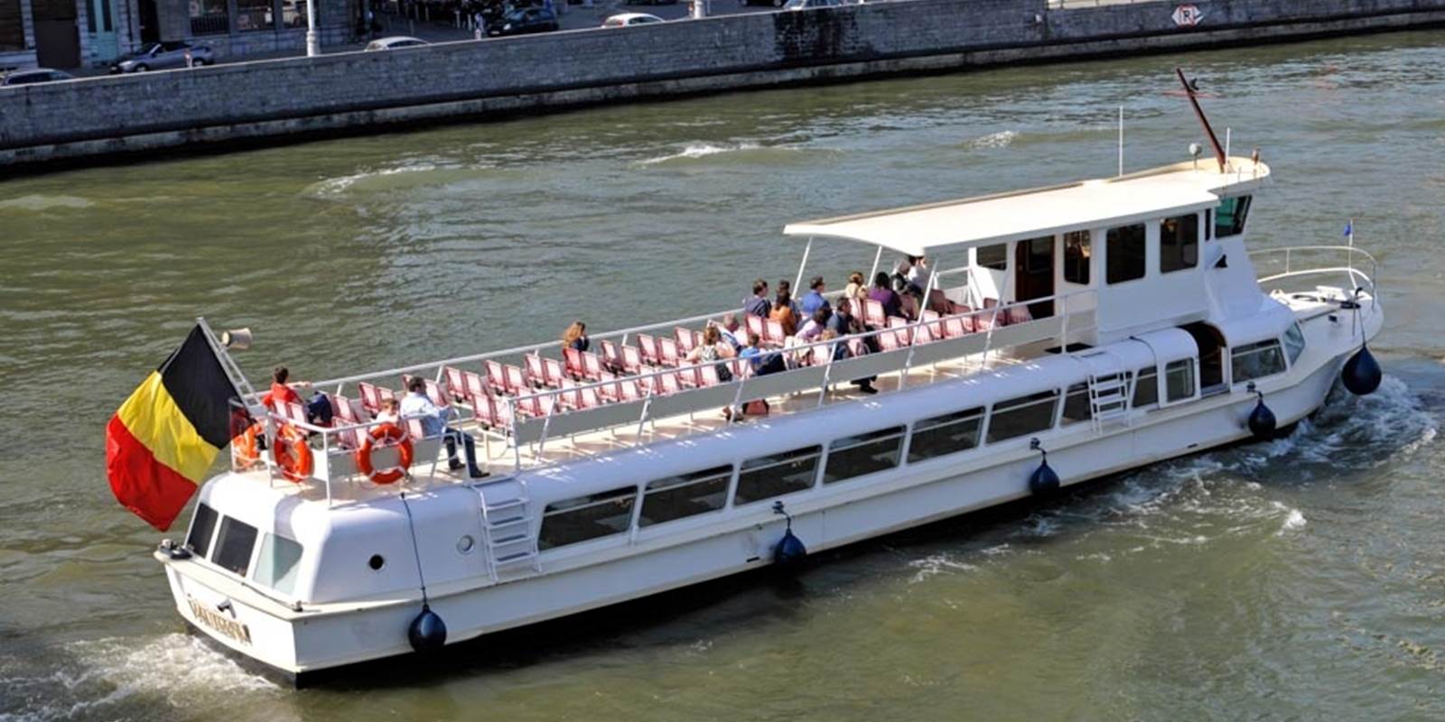 La navette fluviale vous fera découvrir la région de Liège à Huy. Un plaisir