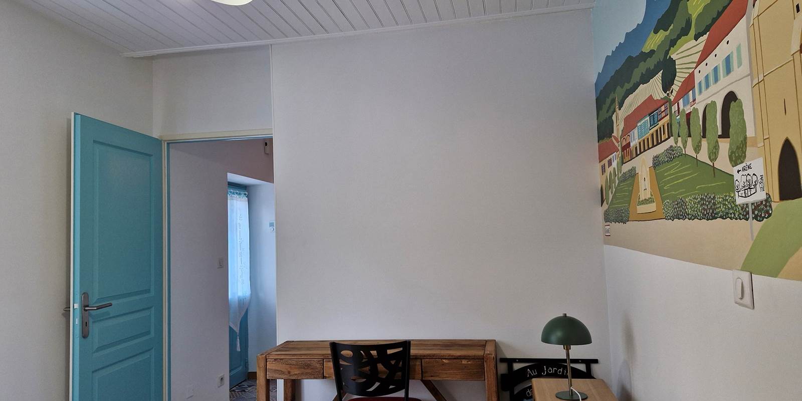 chambre vue sur entrée