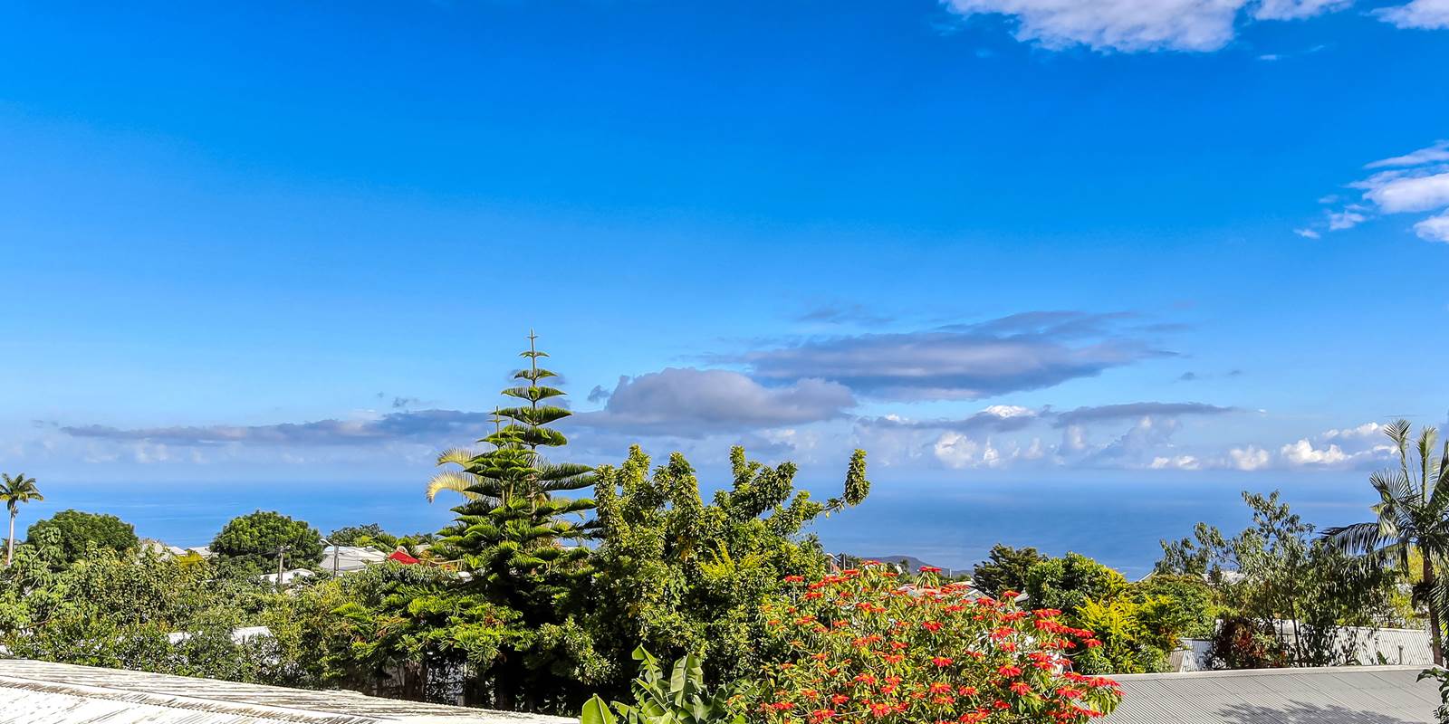 L'Orée du Maïdo - vue mer depuis le toit terrasse