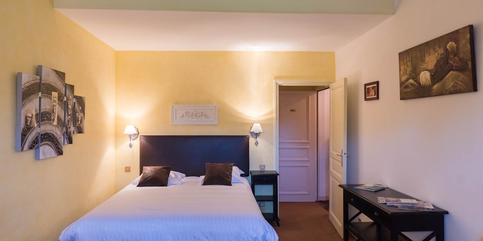 Chambre marron