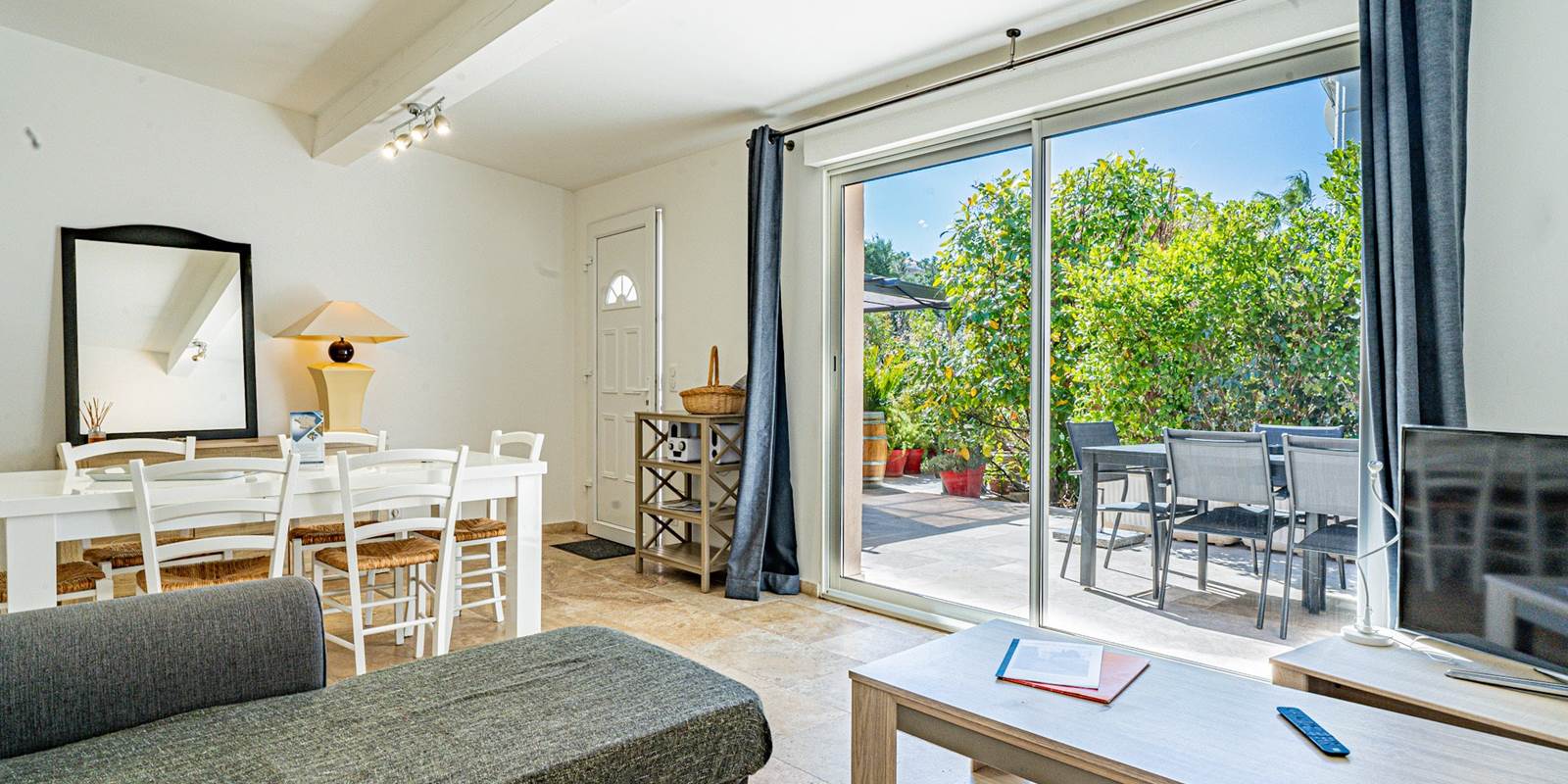 salon MAGNOLIA 2022 04-min