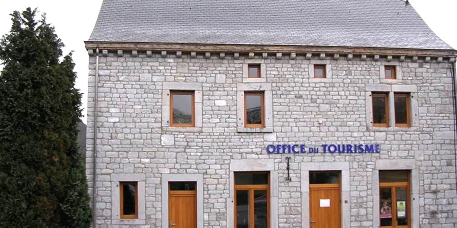 L'Office du Tourisme situé au cœur de HAMOIR est à votre disposition mais vous trouverez au gîte moultes renseignements