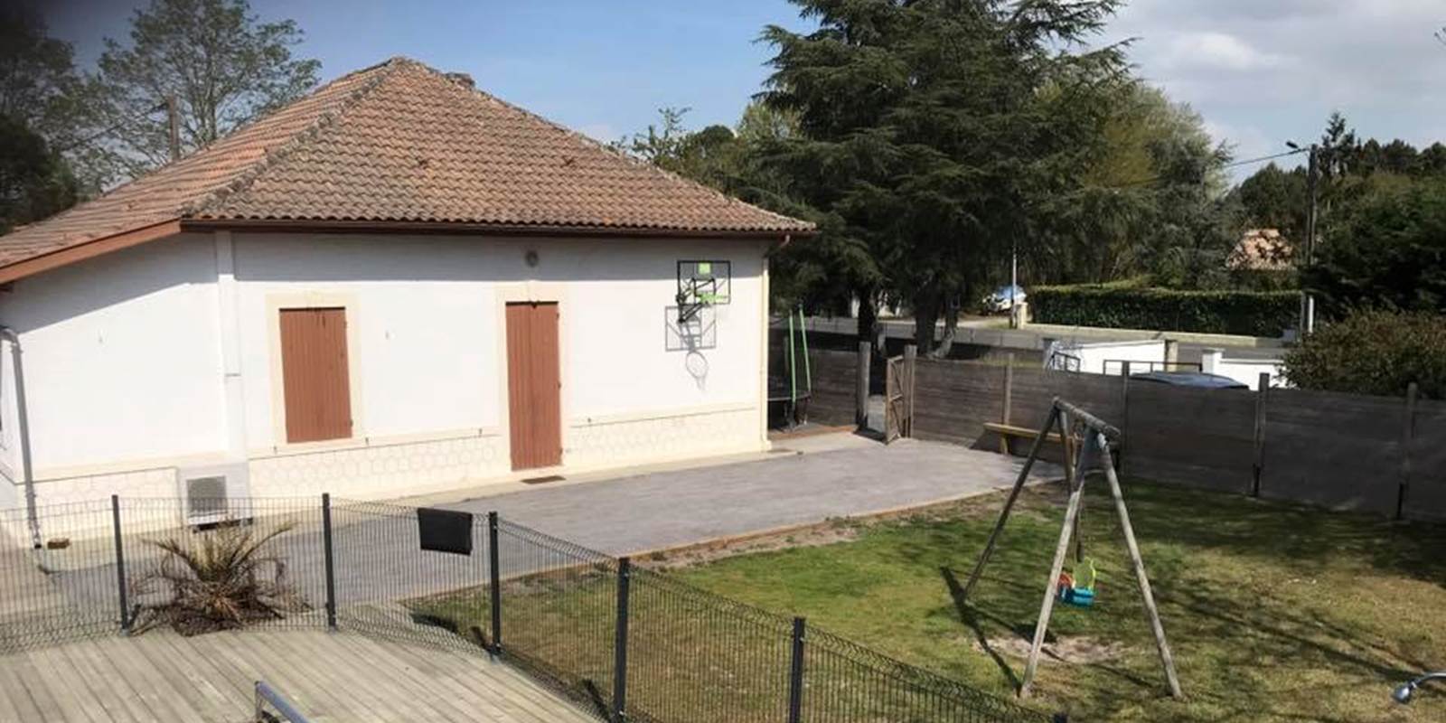 Boulodrome, jeux, parking