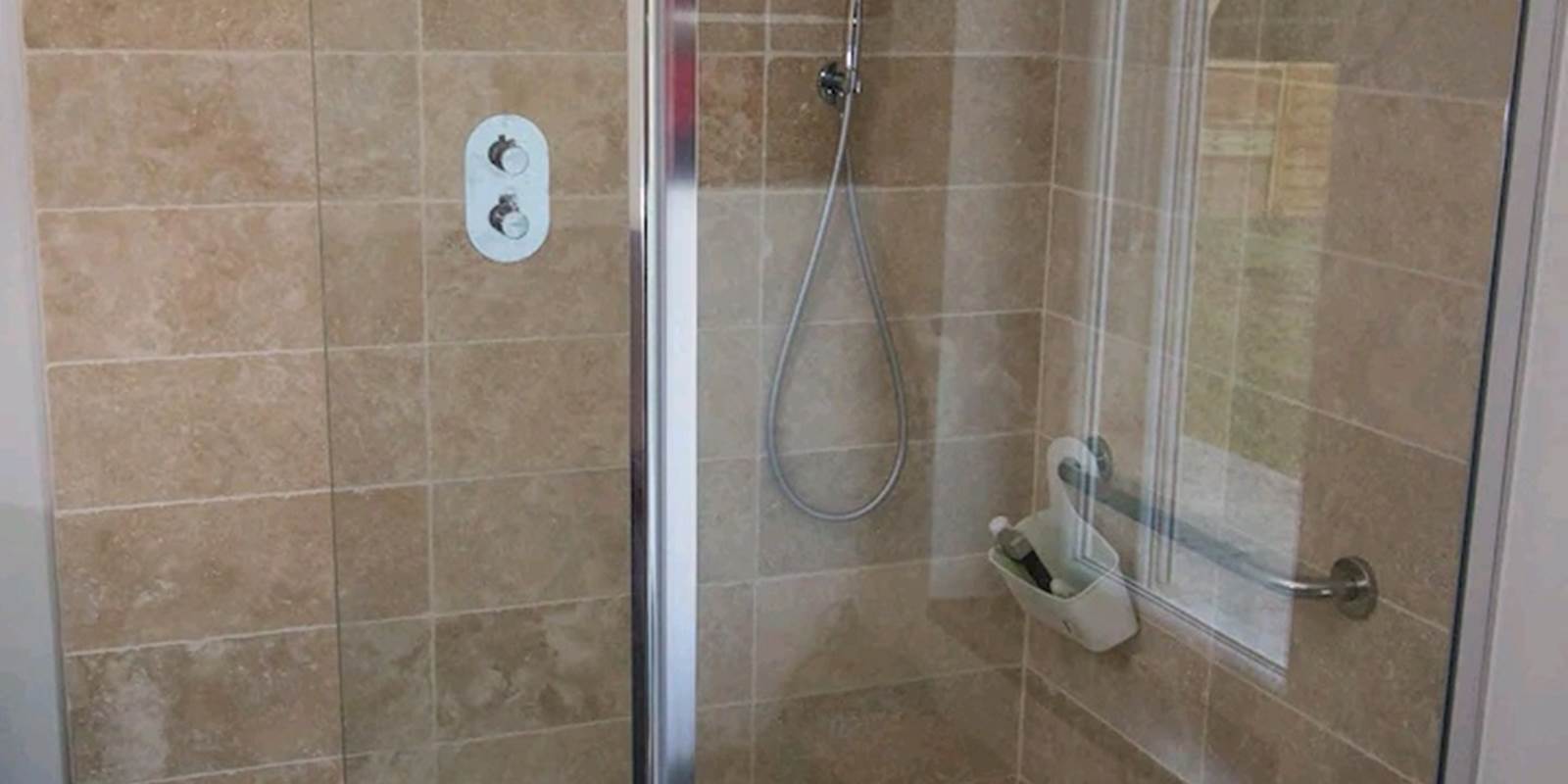 LES-SPAS-INSOLITES-Le-SPA-du-Moulin-Douche