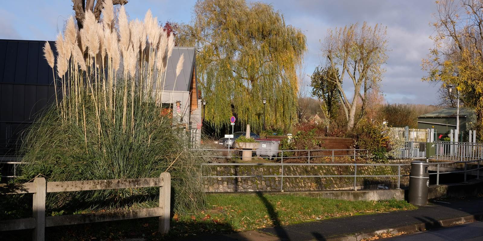 devant le Gîte (Copy)