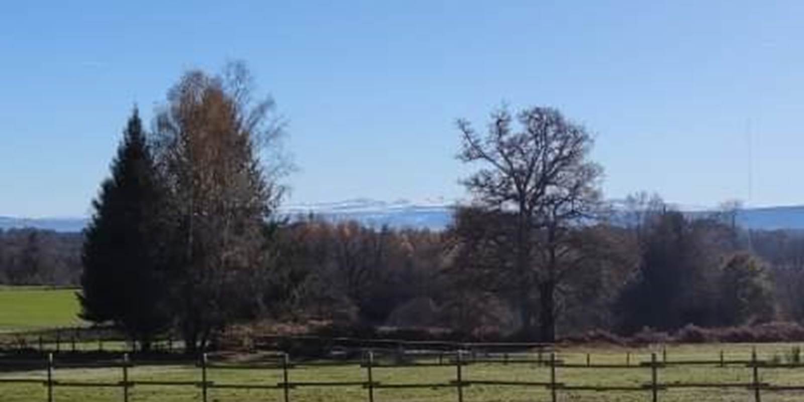 chambreshotes- parc-vue-monts-du-cantal-hautecorrèze