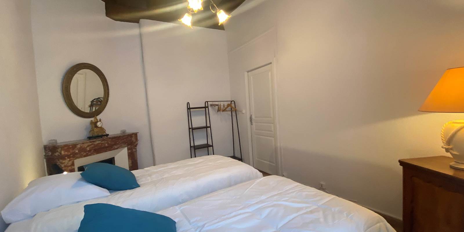 chambre 2 lits en 90 maison St Jacques