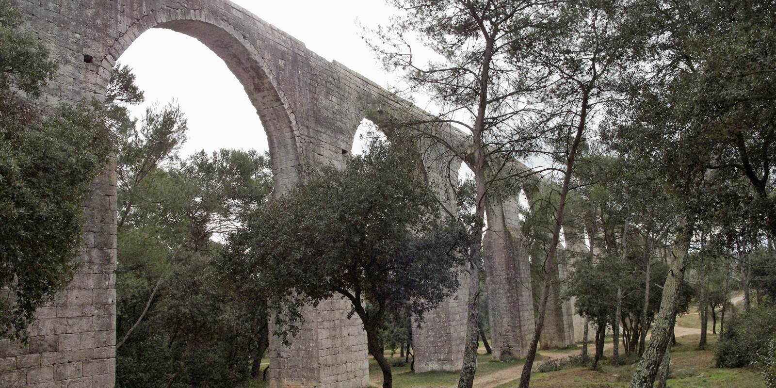 Aqueduc Montpellier Castries 34