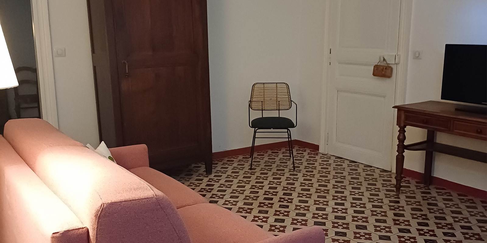 Gîte La Nexe Domaine de Valmont 34 séjour