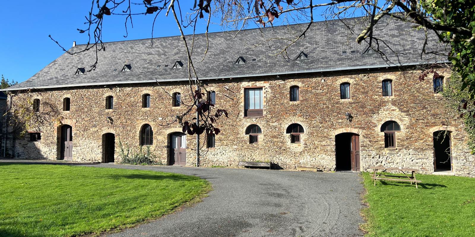 ancienne bergerie transformee en gites