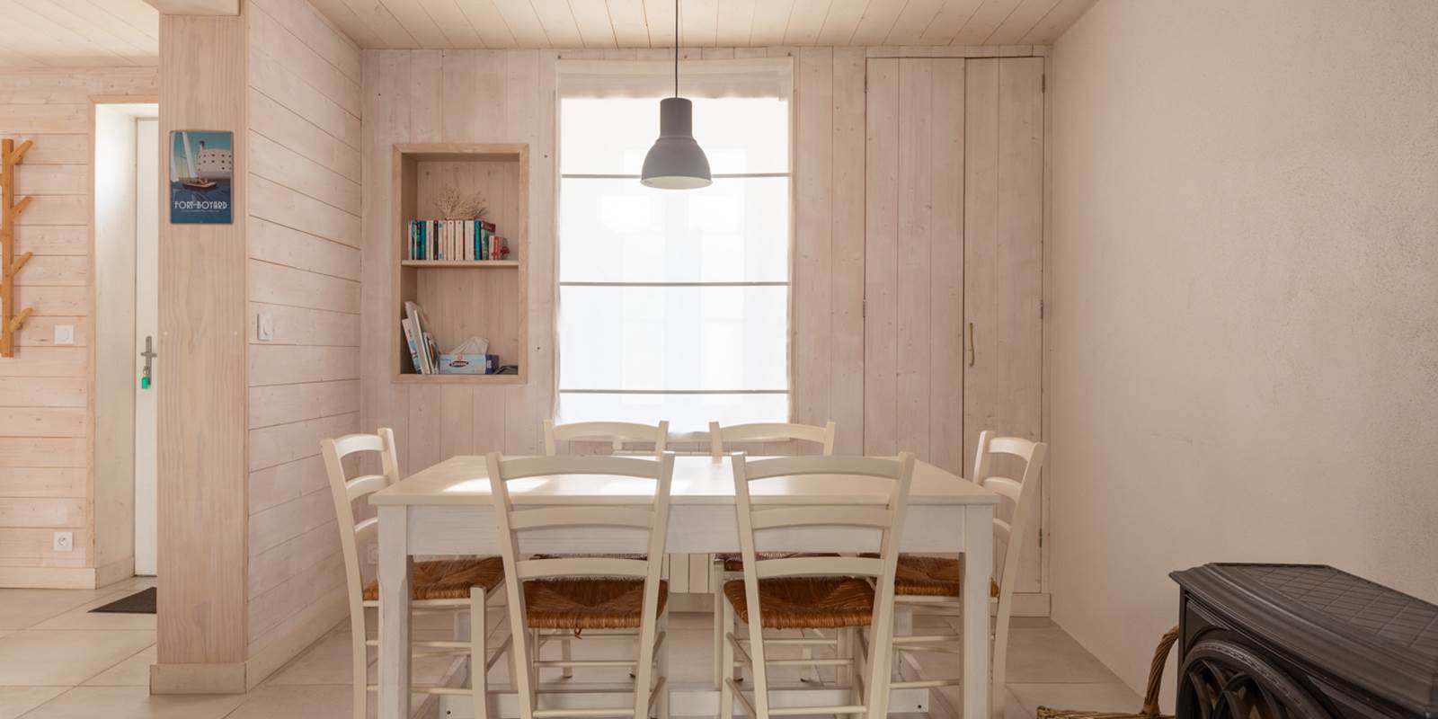 location-vacances-la-couarde-salle-a-manger