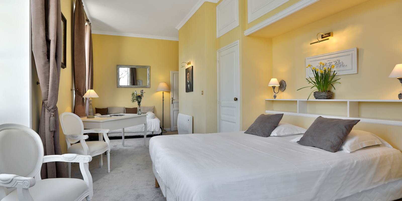 Chambre Jaune château - 2 ou 3 couchages